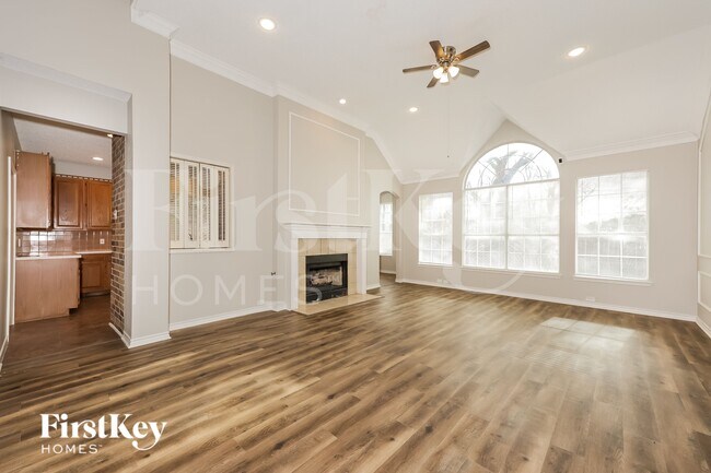 Foto del edificio - 8336 Mountainview Dr