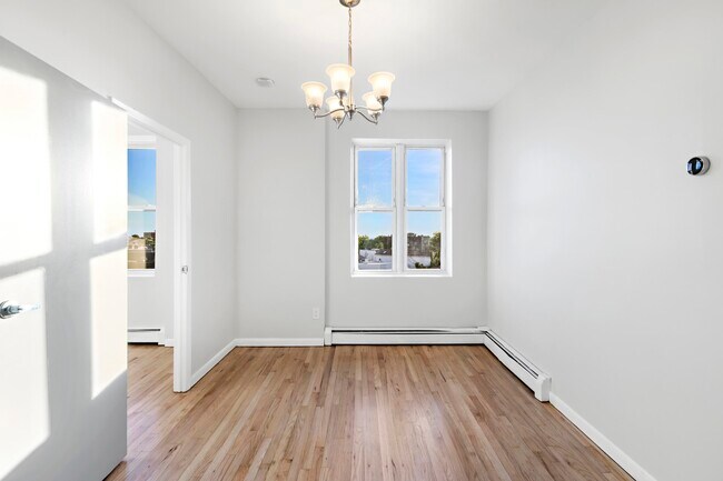 Foto del edificio - 314 Paterson Plank Rd
