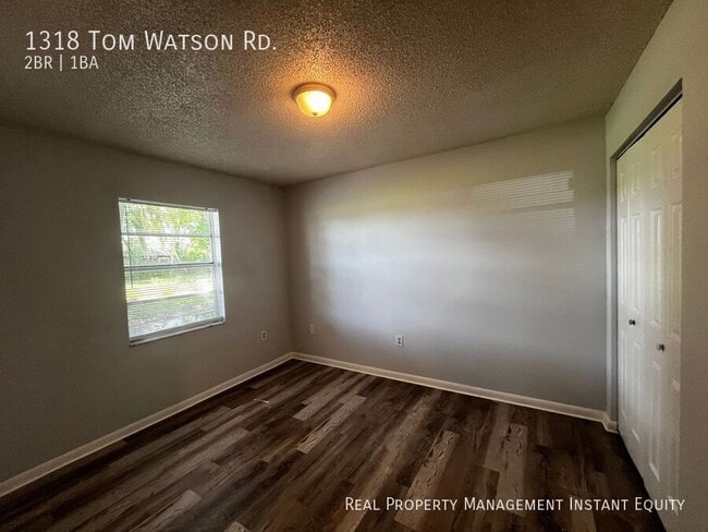 Building Photo - 1318 Tom Watson Rd