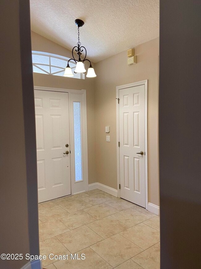 Building Photo - 1847 Abbeyridge Dr