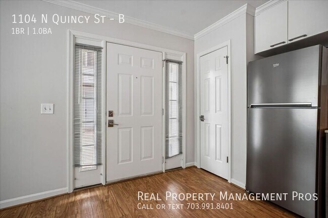 Foto del edificio - 1104 N Quincy St