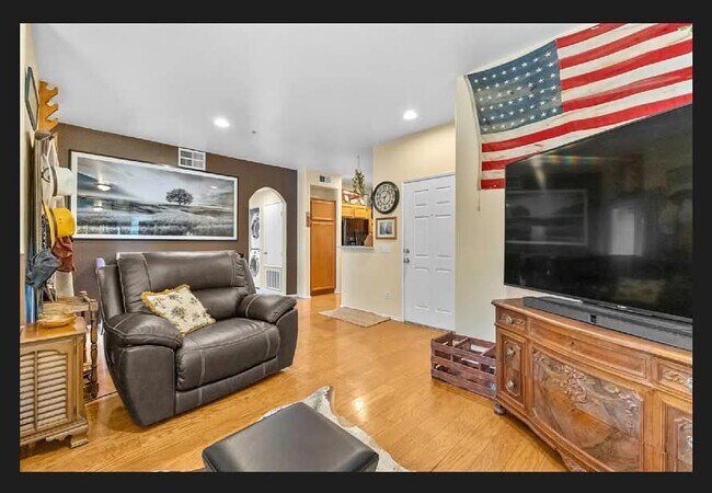 Foto del edificio - 26308 Arboretum Way
