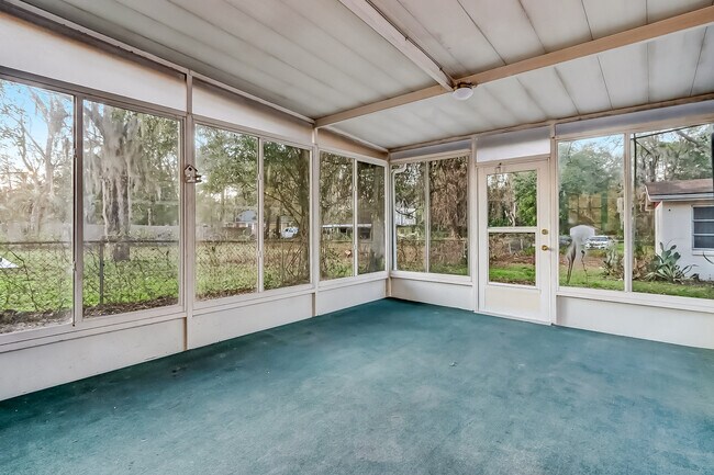 Foto del edificio - 7129 Beth Ann Ter