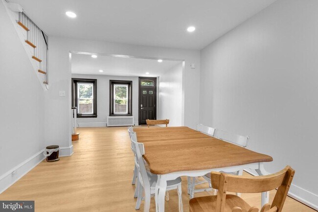Building Photo - 3815 Cresson St
