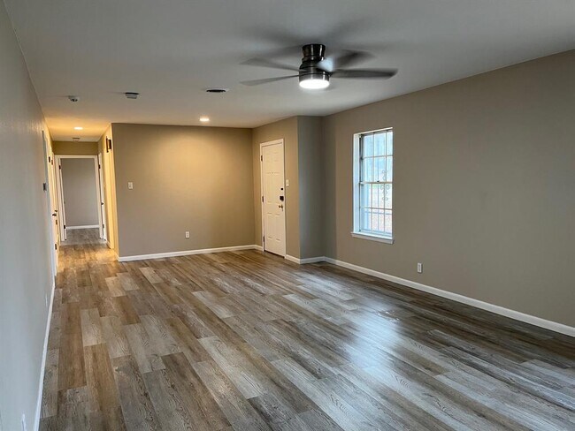 Foto del edificio - 224 Randy St