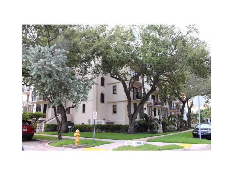 Primary Photo - 1650 Galiano St
