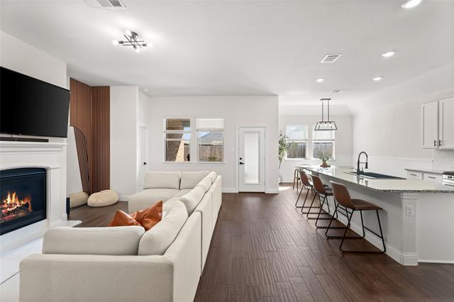 Foto del edificio - 11216 Klondike Ln