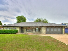 Building Photo - 5816 NW 90th St