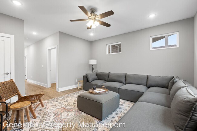 Foto del edificio - 2 br, 2.5 bath House - 1882 S. Lyerly Street
