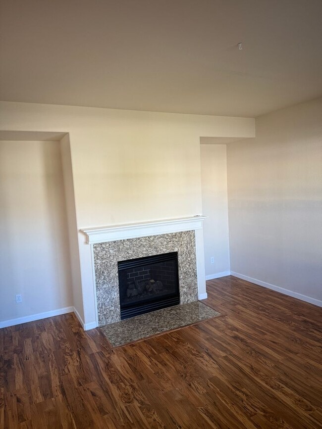 Building Photo - Park like setting