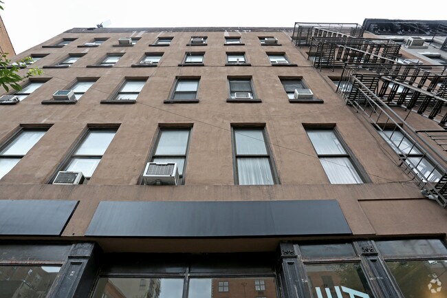 Foto del edificio - 293 Mott St