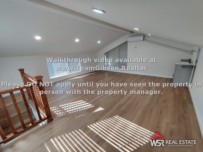 Building Photo - 1 Bedroom, 1 Bathroom with a large loft Ba...