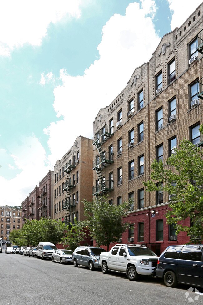 14 Thayer St, New York, NY 10040 Apartments New York, NY