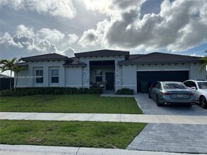 Building Photo - 29071 Ave