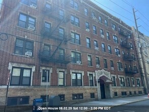 Building Photo - 301 79th St