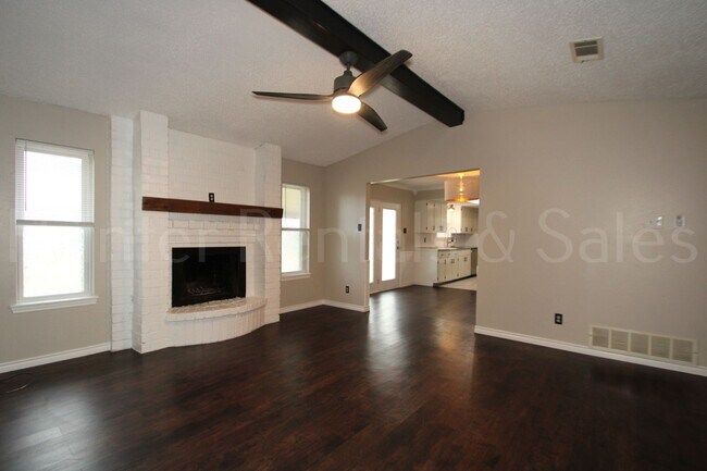 Foto del edificio - Stylish Killeen Retreat on Mountain View Drive