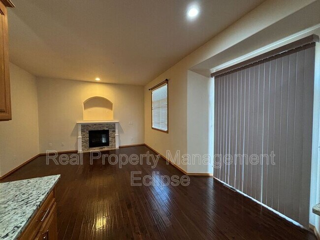 Foto del edificio - 1323 238th Pl SW