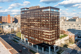 Building Photo - 127 Greyrock Pl