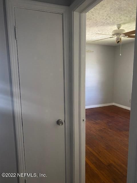 Building Photo - 5422 Tyler Ave