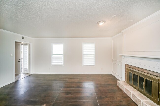 Foto del edificio - 6145 Shadowfall Cove