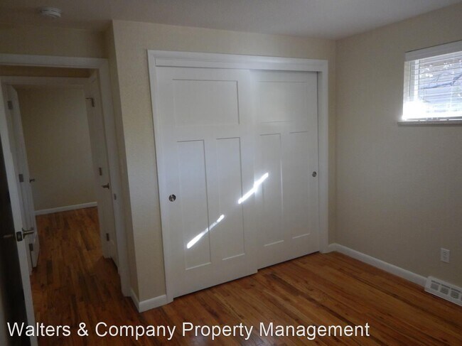 Building Photo - 3 br, 1 bath House - 4216 Zuni Street