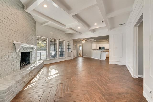 Foto del edificio - 2740 Teakwood Ln