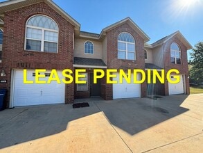 Building Photo - 2929 Meridian Pl