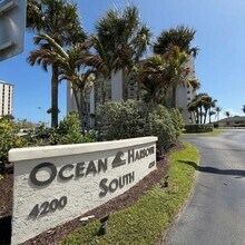 Building Photo - 4250 N Hwy A1A