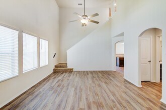 Building Photo - 14721 Homeward Ct