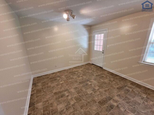 Foto del edificio - 205 E 13th St