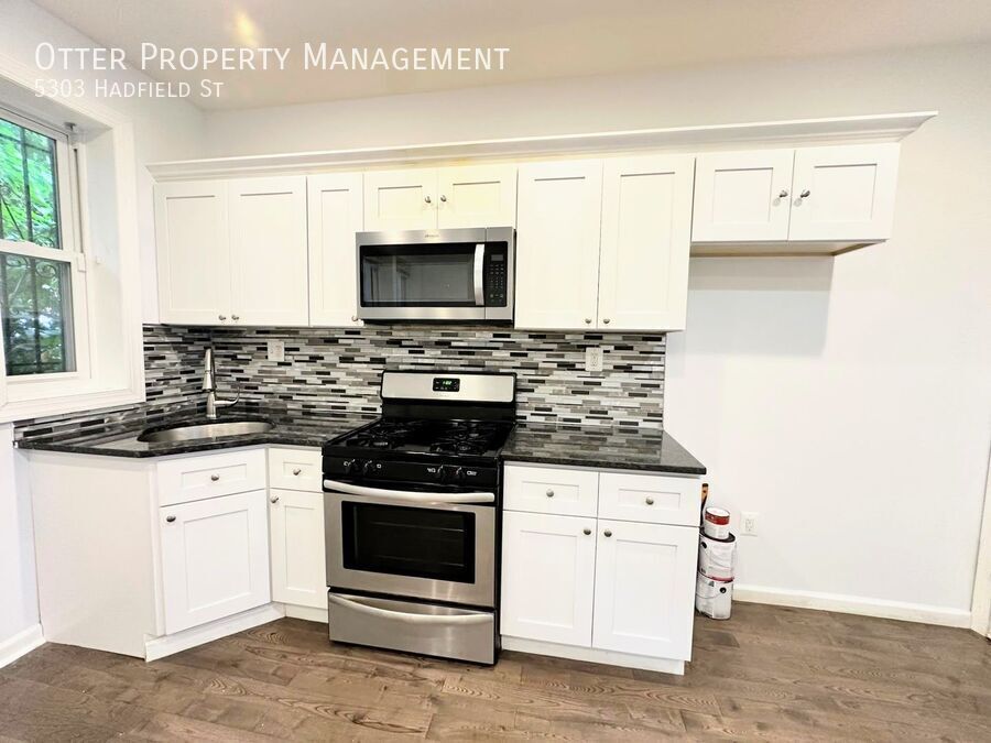 Foto principal - Lovely 3BR/1.5BA West Philly Home Washer/D...