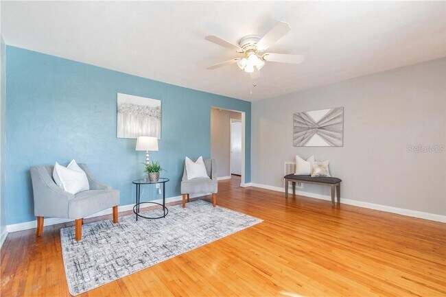 Foto del edificio - 5418 Riverhills Dr