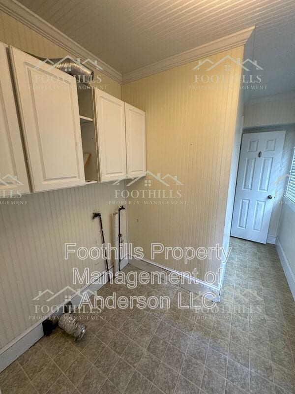 Building Photo - 220 Moultrie Square