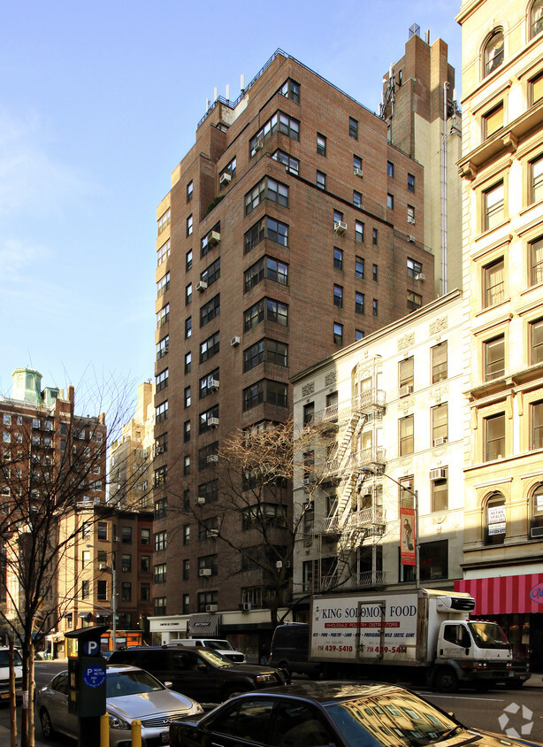 Primary Photo - 19 E 80th St