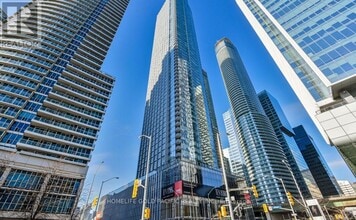 Building Photo - 10 York St