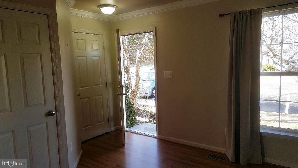 Foto principal - 9081 Falcon Glen Ct