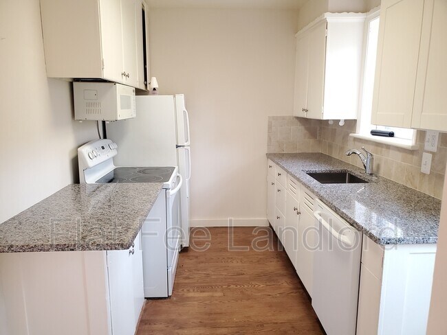 Building Photo - 9314 Elmhirst Dr