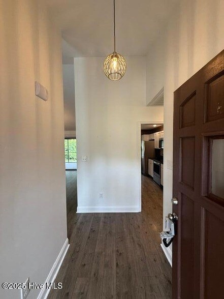 Foto del edificio - 714 San Juan Rd