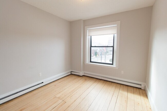 Building Photo - 41 Harvard St