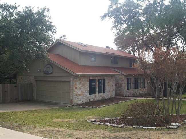 Building Photo - 10203 Grand Oak Dr