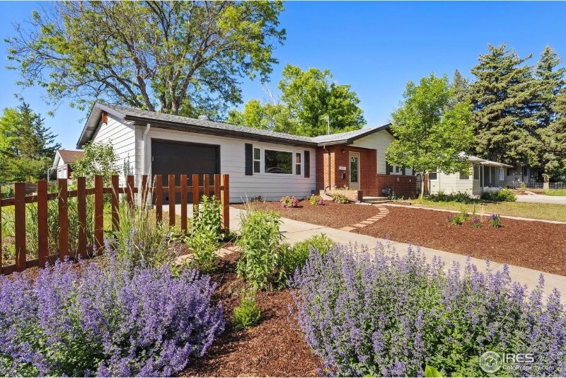 Foto principal - 1601 Collins Ct