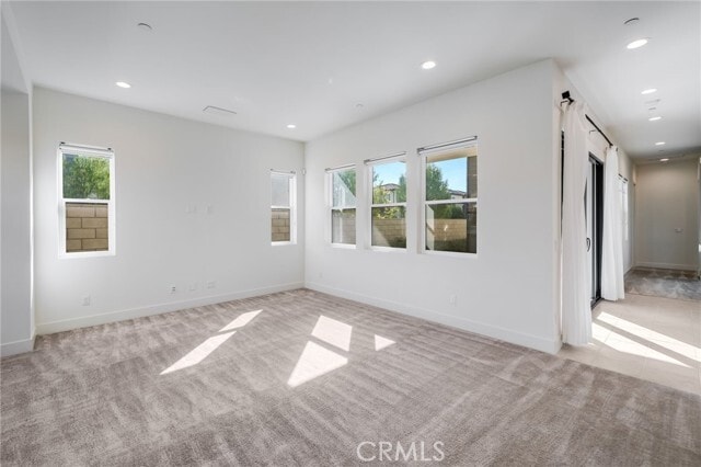 Building Photo - 106 Draw