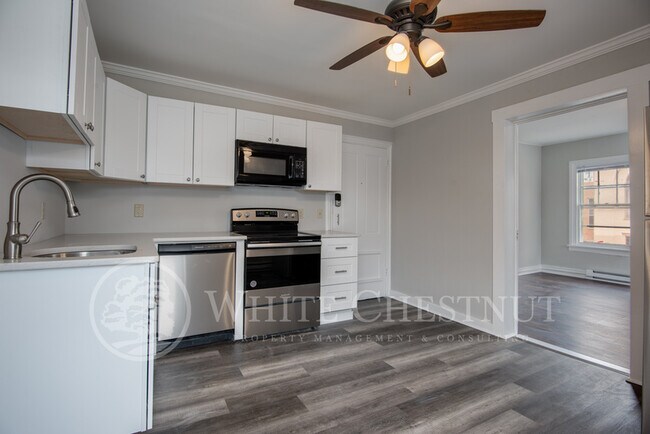 Building Photo - 80 E Pomfret St