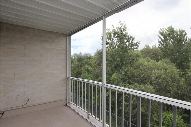 Foto del edificio - 1250 S Denning Dr
