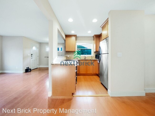 Building Photo - 3 br, 2 bath House - 9007 116th Ave NE