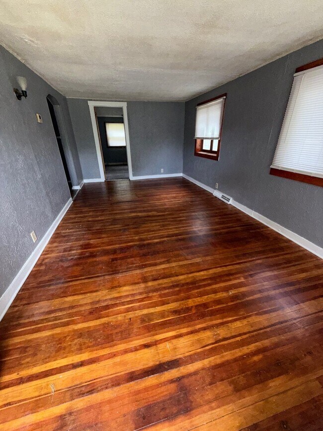 Foto del edificio - 321 Vincent Ave