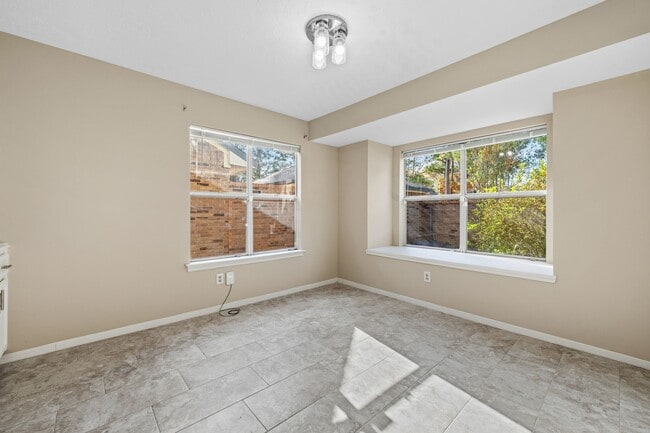 Building Photo - 3330 Beech Point Dr