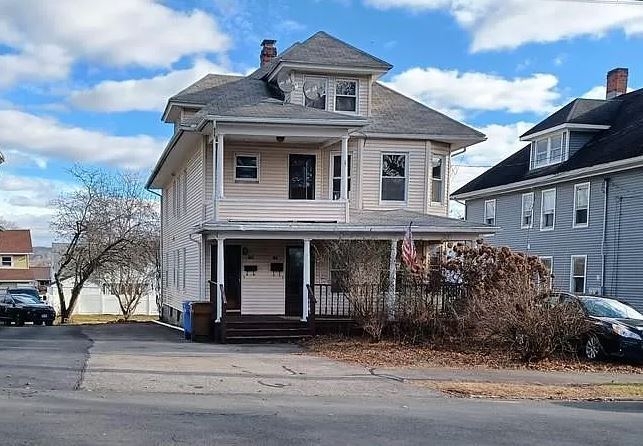Primary Photo - 61 Oak Ave