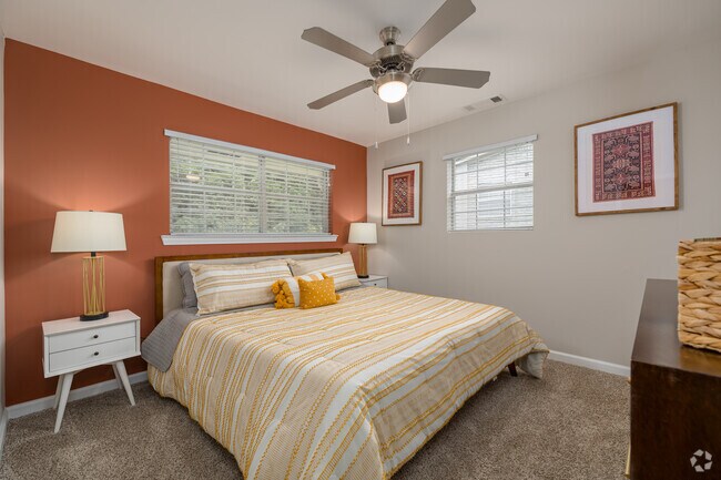 2 habitaciones, 1 baño - 1036 pies cuadrados - Dormitorio uno - Avonlea Westside