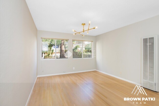 Building Photo - 724 Cole St